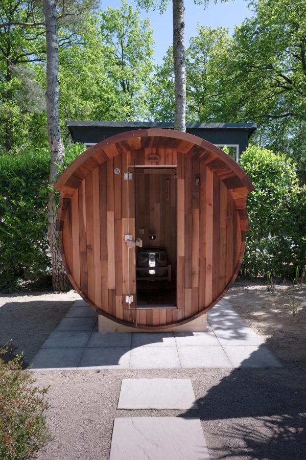 Zen-Bungalow No 2 Met Sauna En Hottub Rheezerveen Exterior photo